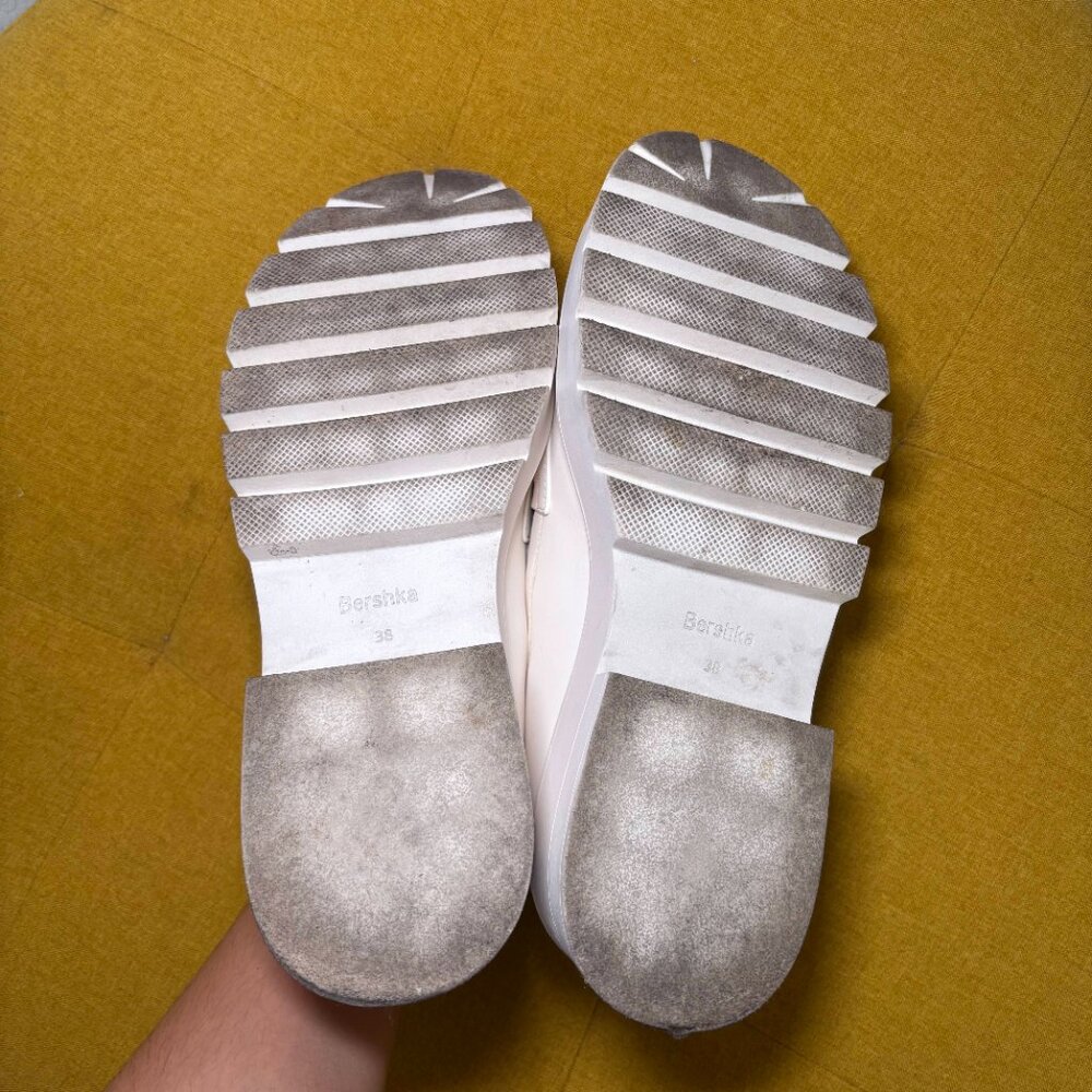 Bershka Women’s White Chunky Square-Toe Loafers Slip-On Platform Casual Shoes - Picture 2 of 5
